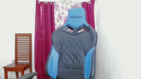 Snapshot of exotic_blacklixexx69 chatting on February 10, 2:41 am Lixe online show from February 10, 2:41 am