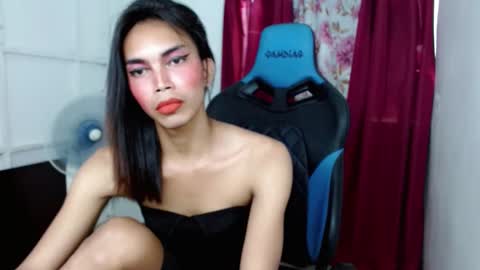 Snapshot of exotic_blacklixexx69 chatting on February 20, 2:07 am Lixe online show from February 20, 2:07 am