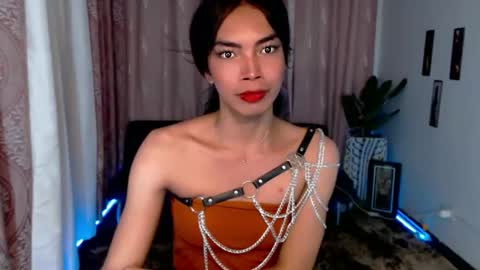 Snapshot of exotic_blacklixexx69 chatting on September 13, 10:32 am Lixe online show from September 13, 10:32 am