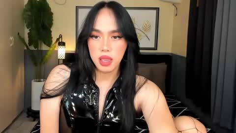 Snapshot of expensivec4ndy chatting on September 25, 2:07 am Suki online show from September 25, 2:07 am