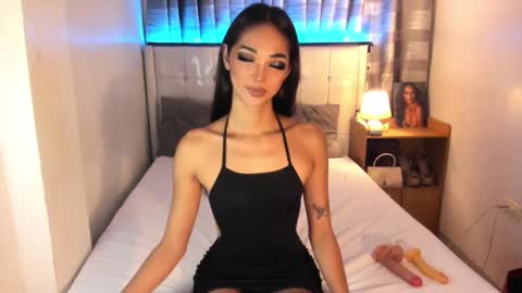 Snapshot of faelore_ chatting on January 16, 5:21 am faelore online show from January 16, 5:21 am