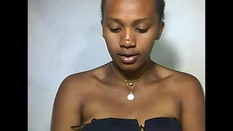 Snapshot of falielyse chatting on September 13, 10:26 pm falielyse online show from September 13, 10:26 pm