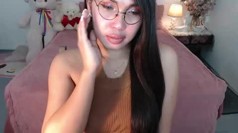 Layla online show from January 30, 3:33 am