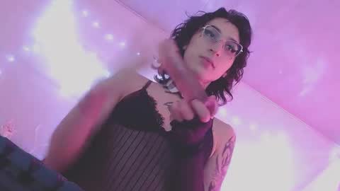 Snapshot of felisha_kitty chatting on September 24, 4:24 pm felisha_kitty online show from September 24, 4:24 pm
