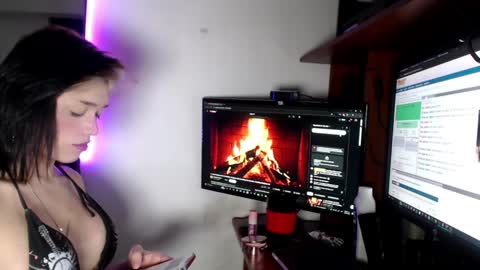 fem_boy6 online show from January 21, 5:28 am