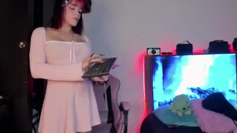 fem_boy6 online show from February 26, 4:36 am