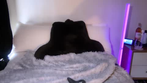Snapshot of femgirl99 chatting on February 14, 7:33 pm this is justice tricia a bigelow. she was fucking my husband tom girardi online show from February 14, 7:33 pm