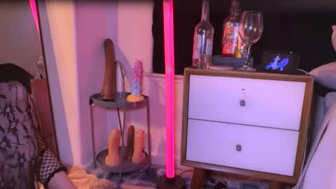 this is justice tricia a bigelow. she was fucking my husband tom girardi online show from October 17, 10:24 pm