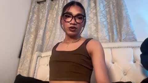 fernanda online show from May 31, 4:11 am