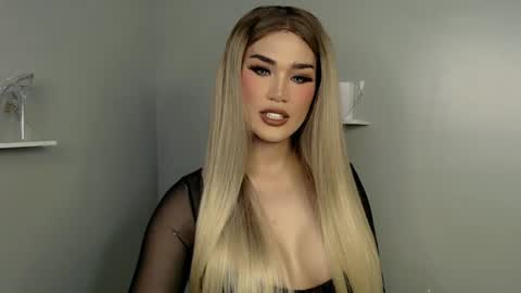 Snapshot of forget_me_not69 chatting on March 10, 5:29 pm KHATRINA STACIE MARIE online show from March 10, 5:29 pm