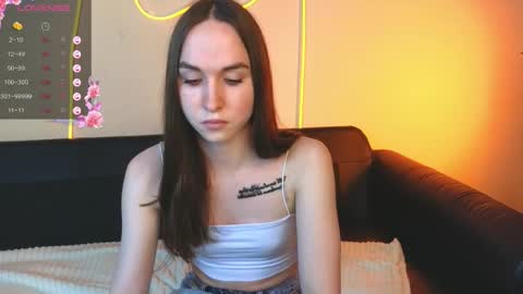 Snapshot of foxxy_girl_ chatting on September 15, 12:21 pm Katy online show from September 15, 12:21 pm
