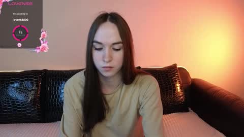 Snapshot of foxxy_girl_ chatting on September 21, 12:00 pm Katy online show from September 21, 12:00 pm