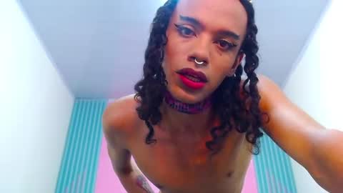 Snapshot of foxy_ella chatting on January 23, 2:50 pm Ella online show from January 23, 2:50 pm