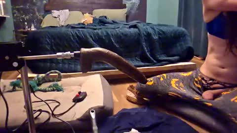 AlexisTs online show from September 10, 1:43 pm