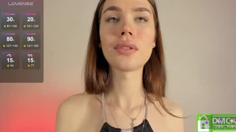 Snapshot of frankie_reese chatting on December 10, 1:44 pm Frankie online show from December 10, 1:44 pm