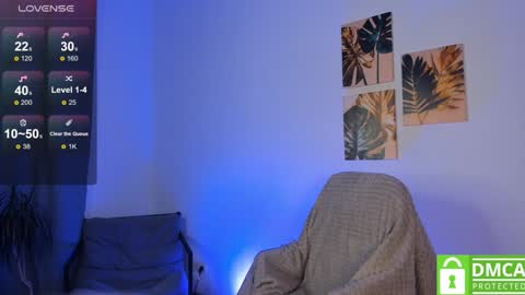 Snapshot of frankie_reese chatting on January 21, 1:07 pm Frankie online show from January 21, 1:07 pm