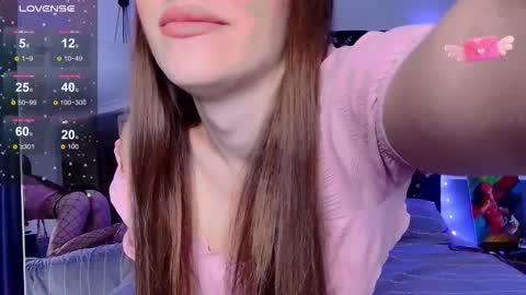 Snapshot of franzeva chatting on October 4, 7:31 am I am franzeva online show from October 4, 7:31 am