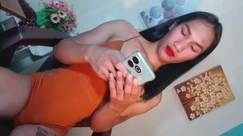Snapshot of freaky_mariah chatting on January 24, 6:35 am just call me mariah online show from January 24, 6:35 am