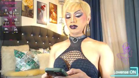 FREAKY ZIZI online show from February 20, 7:16 pm