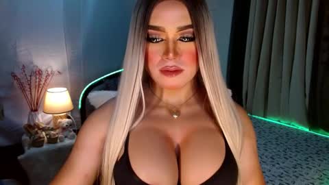 Miss Frea  online show from October 23, 7:07 pm