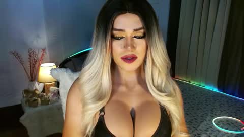 Miss Frea  online show from January 17, 3:03 am