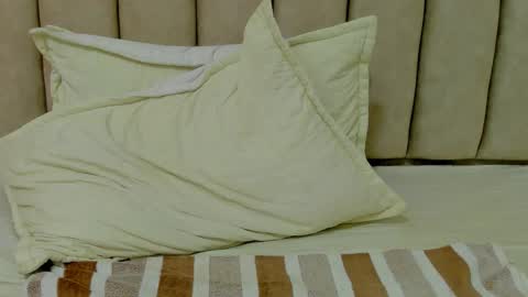 FREYA online show from October 18, 8:34 pm