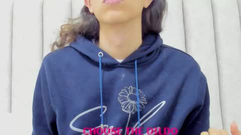 FREYA online show from November 3, 7:02 pm