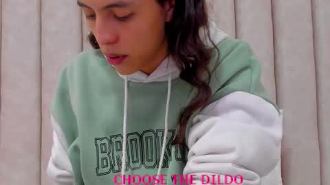 FREYA online show from November 11, 7:59 pm