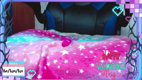 Snapshot of ftmbiggestclit chatting on February 17, 8:30 am Kevin online show from February 17, 8:30 am
