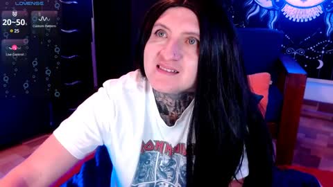          HEHIM  online show from February 1, 3:28 pm