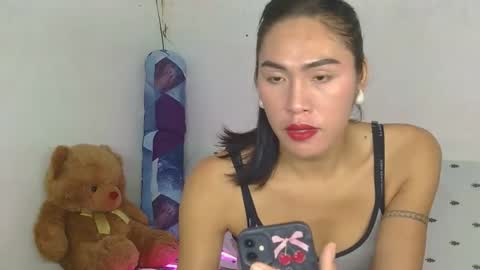 LIL LEE online show from September 8, 3:00 pm