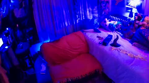 Valarie Iris Paige online show from January 9, 7:42 am