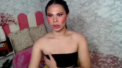 Snapshot of fuschiafucker chatting on February 10, 9:25 pm fuschiafucker online show from February 10, 9:25 pm