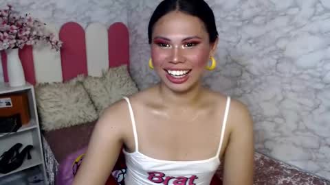 Snapshot of fuschiafucker chatting on February 19, 5:16 am fuschiafucker online show from February 19, 5:16 am