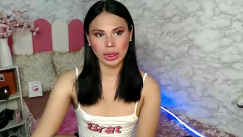 Snapshot of fuschiafucker chatting on March 4, 5:42 am fuschiafucker online show from March 4, 5:42 am