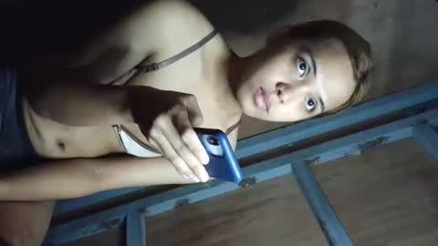 Snapshot of fvckingscarlet chatting on September 29, 11:32 am fvckingscarlet online show from September 29, 11:32 am