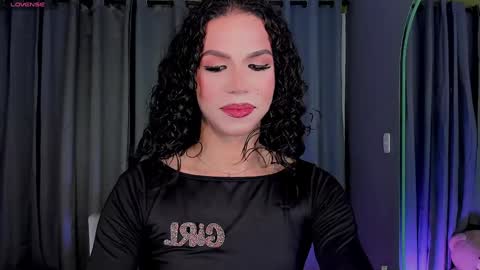 Snapshot of gatitavenecis1 chatting on December 27, 2:04 am Vnecis Marn online show from December 27, 2:04 am