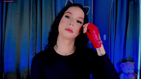 Snapshot of gatitavenecis1 chatting on January 3, 8:32 am Vnecis Marn online show from January 3, 8:32 am