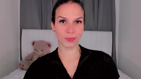 Vnecis Marn online show from November 1, 9:23 pm