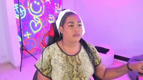 Snapshot of geanna_rose chatting on December 11, 5:13 am geanna_rose online show from December 11, 5:13 am