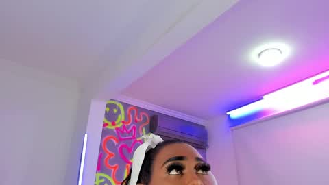 Snapshot of geanna_rose chatting on January 16, 6:46 am geanna_rose online show from January 16, 6:46 am