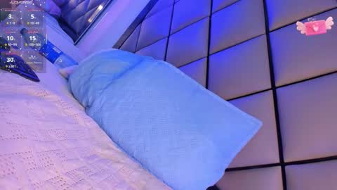 Snapshot of georginacute_ chatting on September 23, 1:05 pm Georgina online show from September 23, 1:05 pm