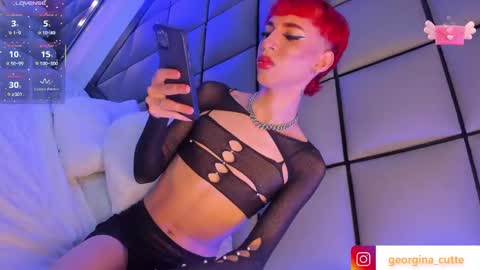 Snapshot of georginacute_ chatting on October 6, 1:11 pm Georgina online show from October 6, 1:11 pm