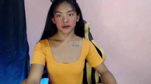 Snapshot of girlcock_dominantfucker chatting on January 25, 8:10 am queen ronna online show from January 25, 8:10 am