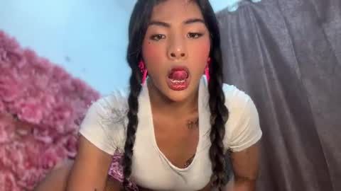 Snapshot of girlcock_dominantfucker chatting on September 20, 5:18 pm queen ronna online show from September 20, 5:18 pm