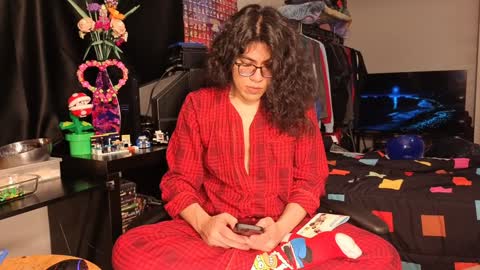glaceon9 online show from February 3, 7:29 am