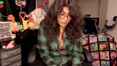 glaceon9 online show from October 15, 5:57 pm