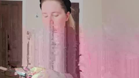 Glitch online show from November 5, 6:30 pm