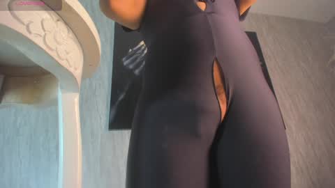 Snapshot of goddes_valery chatting on December 28, 3:04 pm Valery online show from December 28, 3:04 pm