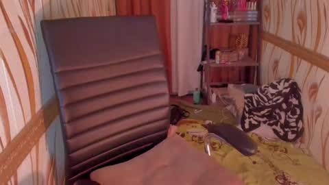 Snapshot of goddessbarbiecum4u chatting on December 29, 11:50 am Barbie Brown online show from December 29, 11:50 am
